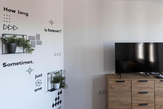 Lovely 1Bd Flat Near The Sea Garden By Flat Mаnаger Burgas Exterior photo